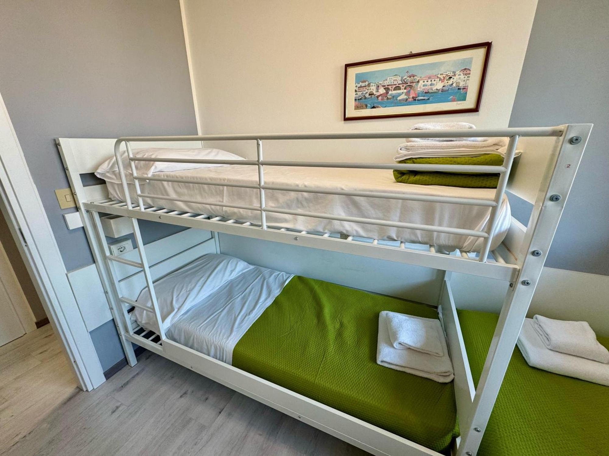 Premium Apartments Peschiera Peschiera del Garda Exterior photo