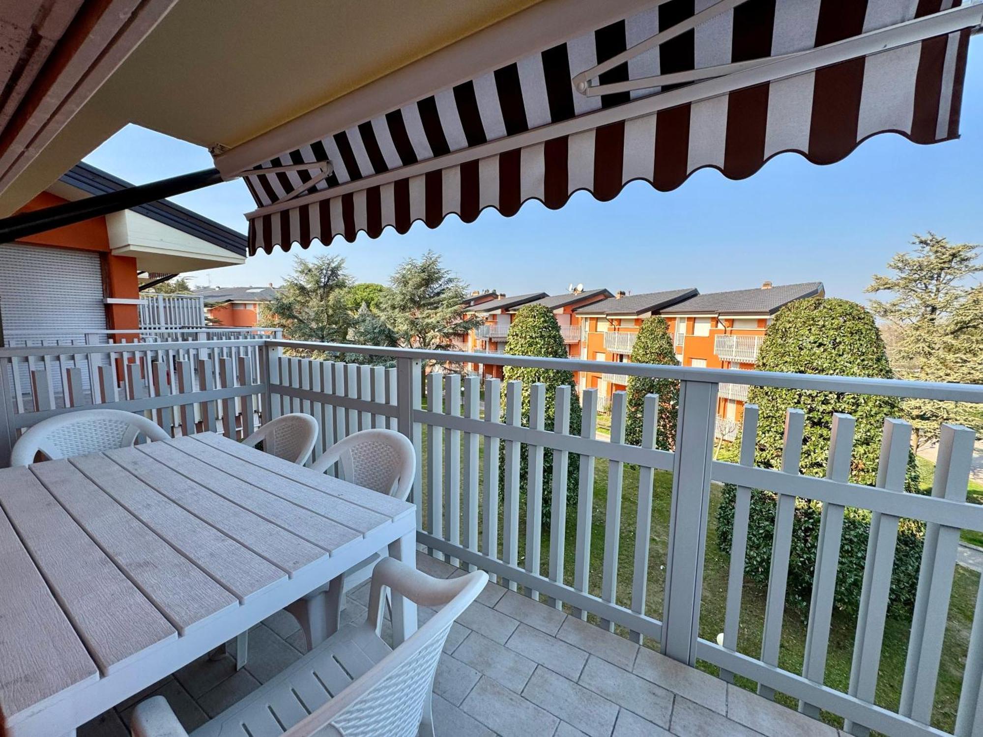 Premium Apartments Peschiera Peschiera del Garda Exterior photo